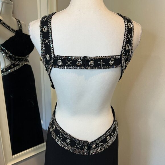 Betsy & Adam Black Sequined Front cross Cut Out Gown, Size 10 - Picture 13 of 16